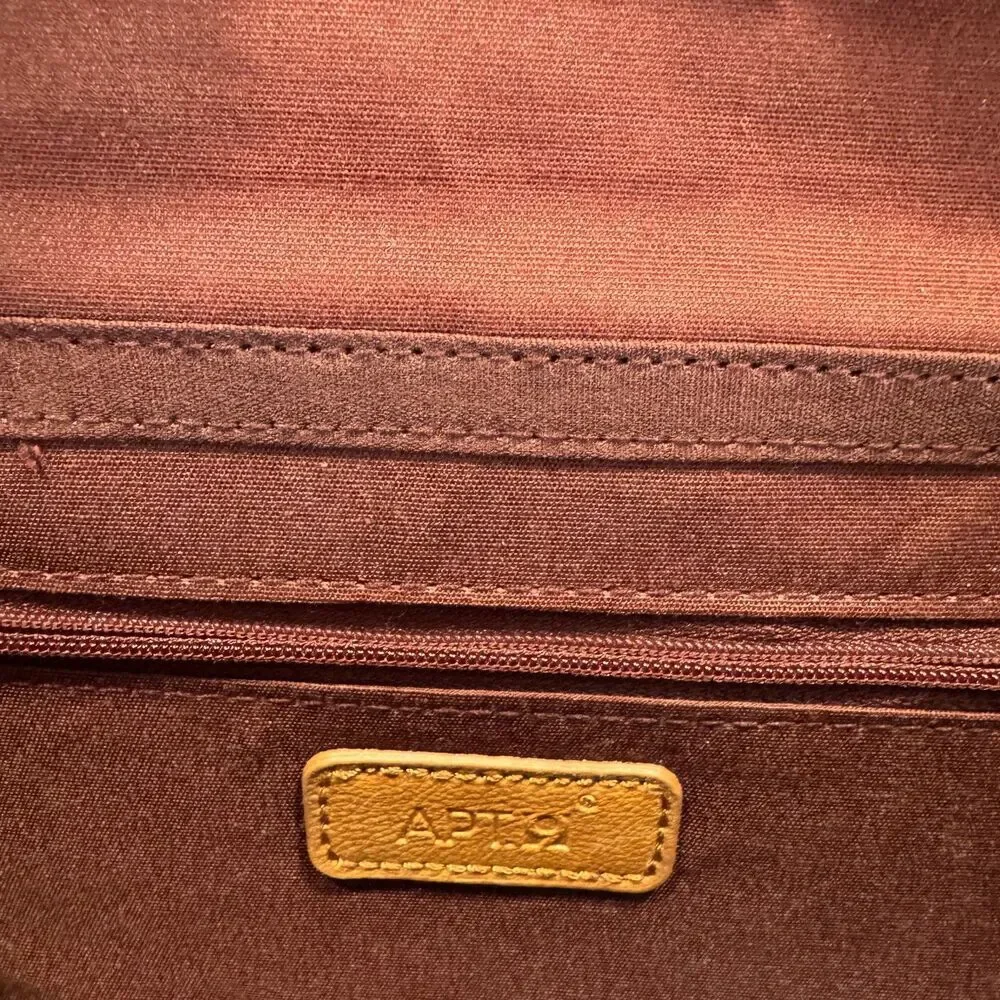 Apt. 9 Clutch Ostrich Embossed Burgundy Tan Vegan Leather Silver Chain Bag Y2K